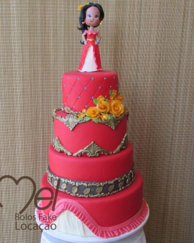 Bolo Elena de Avalor