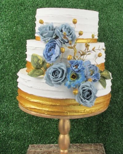 Bolo Espatulado "Dourado com flores azul"