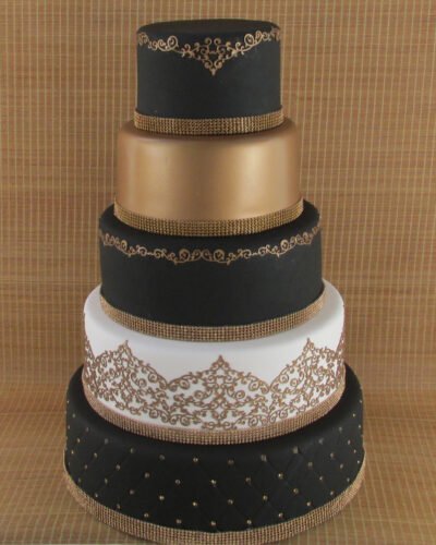 Bolo Preto e Dourado cod03