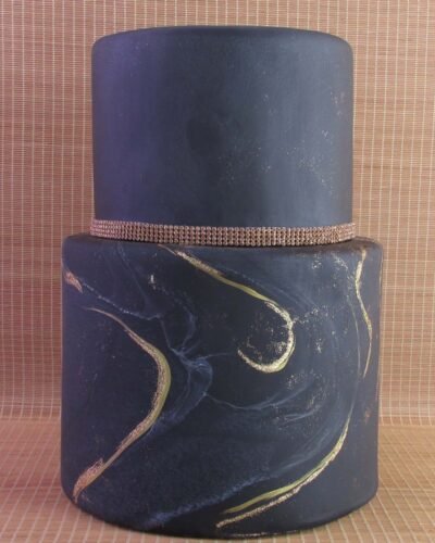 Bolo Preto Dourado