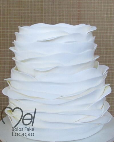 Bolo Ruffle Branco 2and cod03