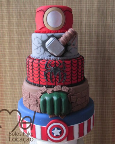 Bolo Os Vingadores cod02