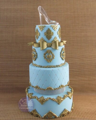 Bolo Cinderela Sapatinho de Cristal