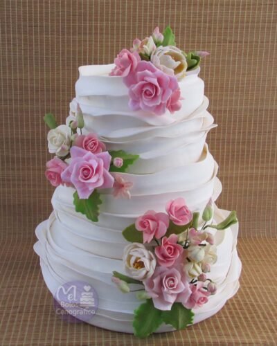 Bolo Ruffle Flores Rosa