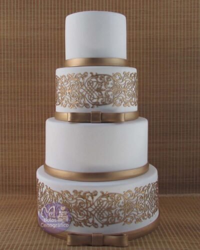 Bolo Branco Dourado